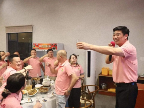 一年一辈子 我们最快乐-赣州新商界赣州10班十二周年庆活动圆满举行1816.jpg